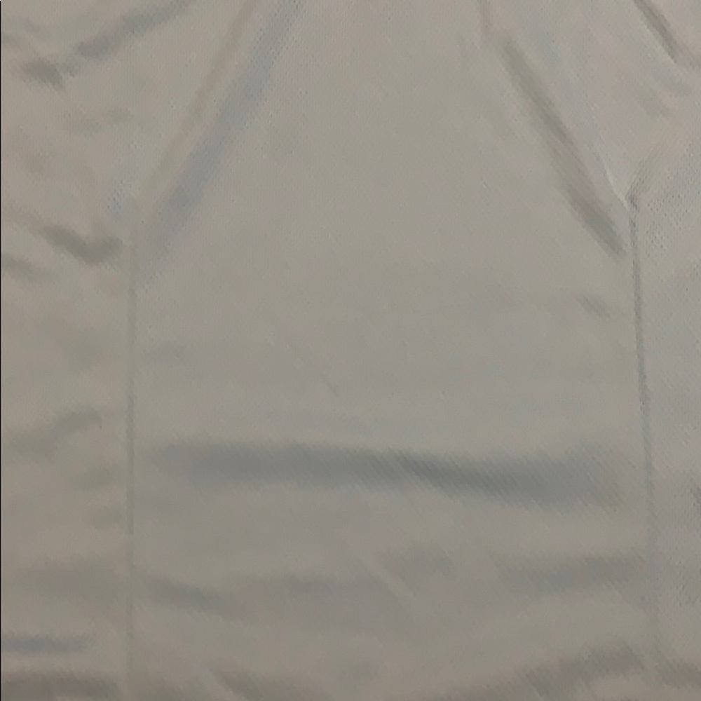 Athleta workout top. - Picture 6 of 8